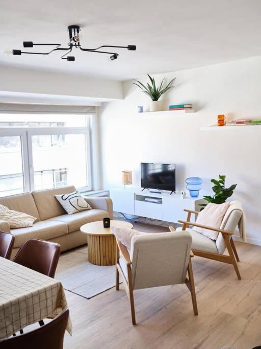 Hugo By The Harbor, Light-Filled And Centrally Located Apartment - Free Parking Ostend Exterior foto